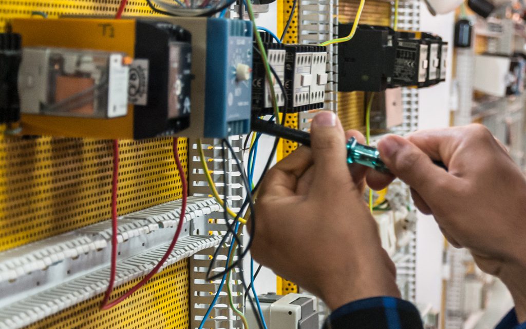 Wiring of electrical panels with VDE standards: Because the safety of electrical panels, proper operation of machinery and equipment life depends largely on proper and principled wiring..
